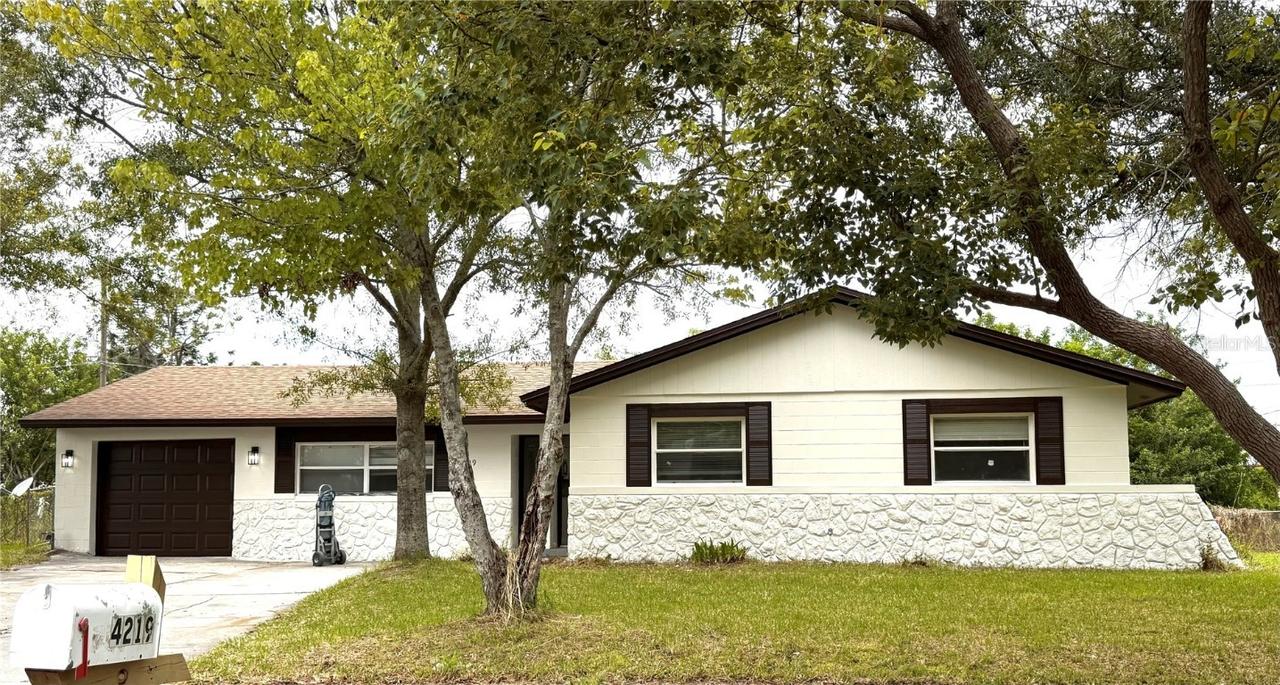 4219 Chateau Rd., Orlando, FL 32808