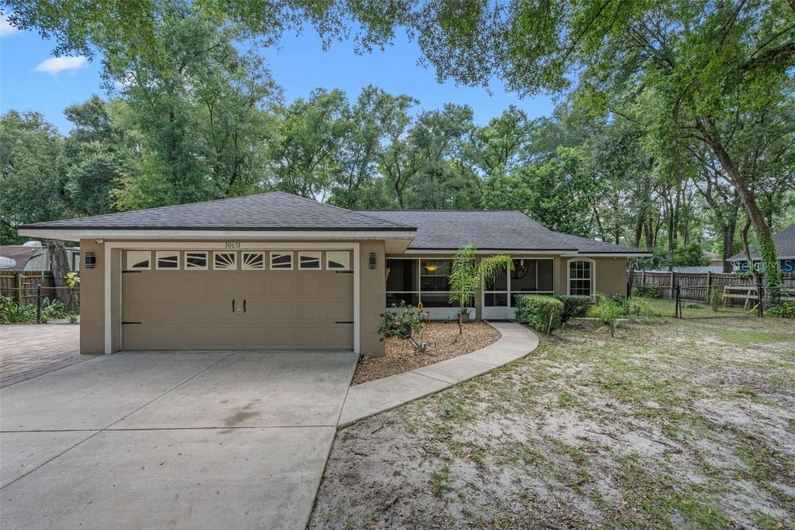 30631 Fenimore St., Sorrento, FL 32776