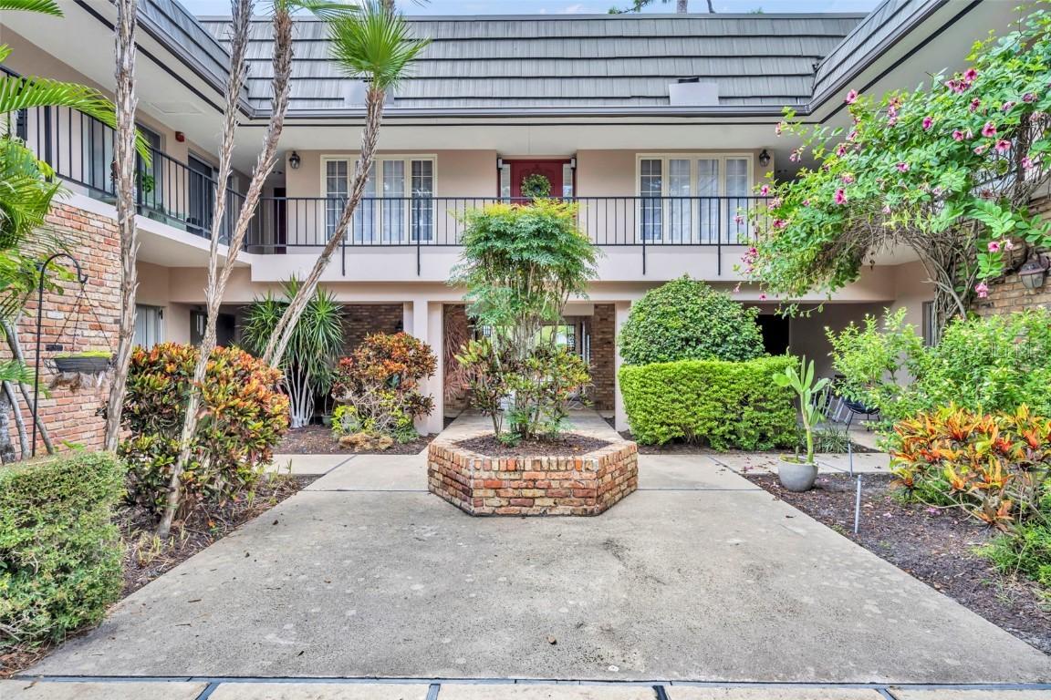 1920 Woodcrest Dr. #15, Winter Park, FL 32792