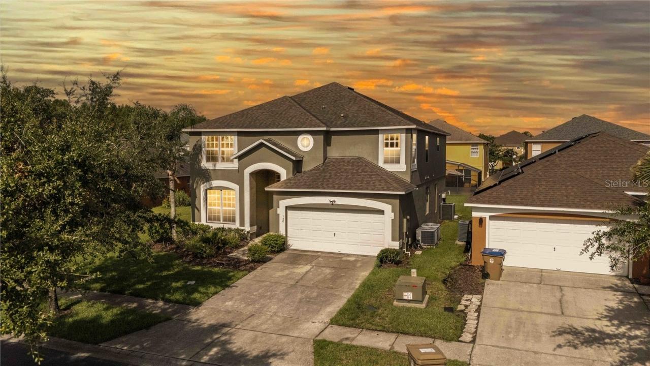 158 Barefoot Beach Way, Kissimmee, FL 34746