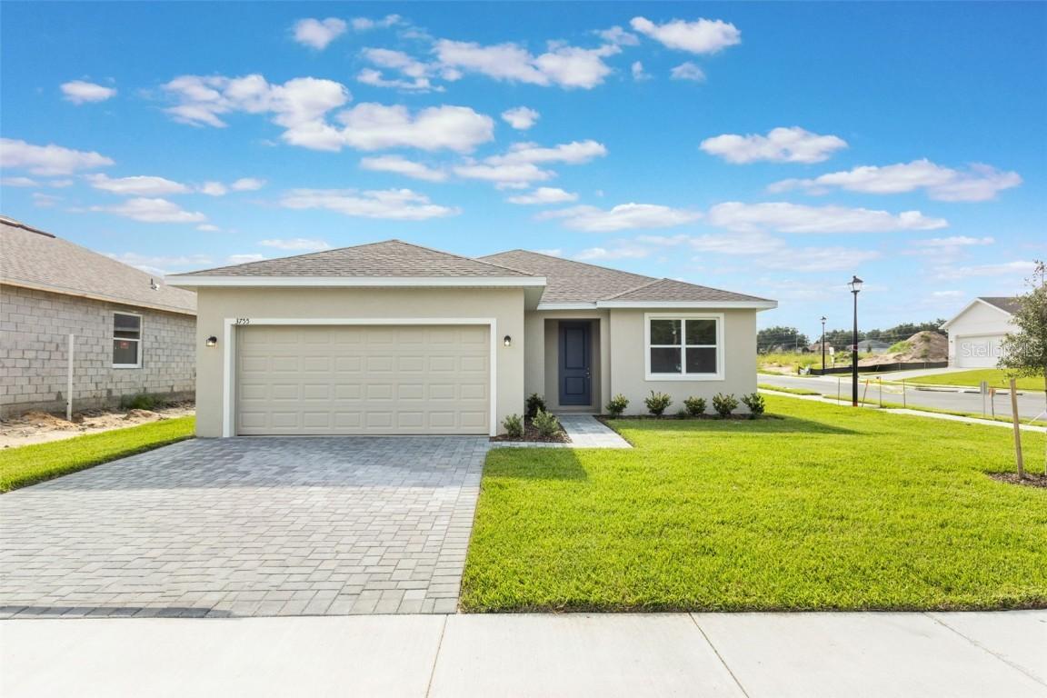 3755 Watercliff Cir., Grand Island, FL 32735