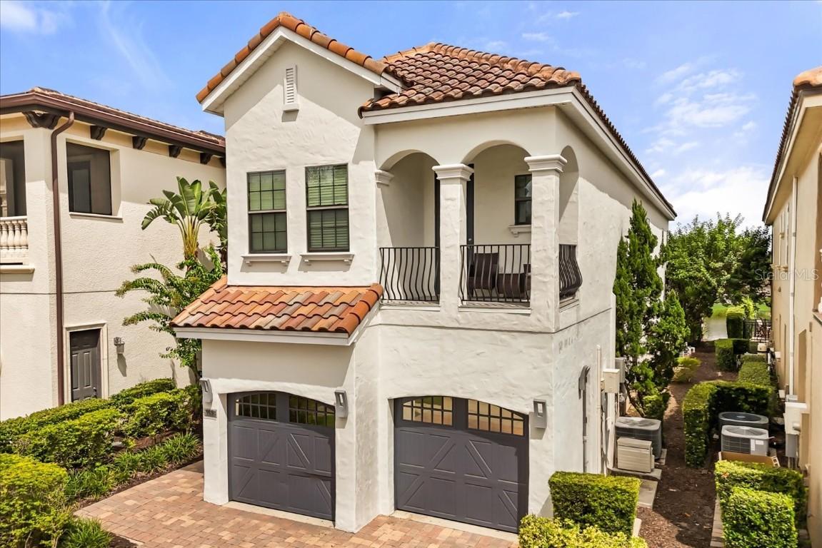 915 Golden Bear Dr., Reunion, FL 34747