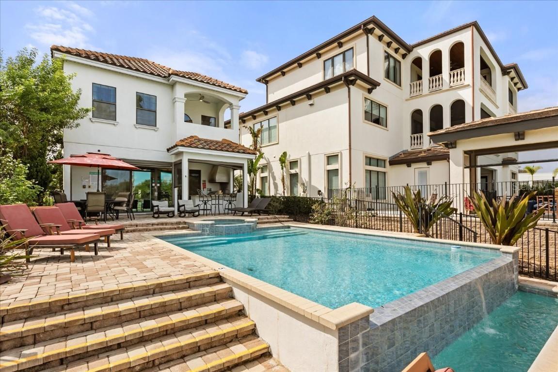 915 Golden Bear Dr., Reunion, FL 34747