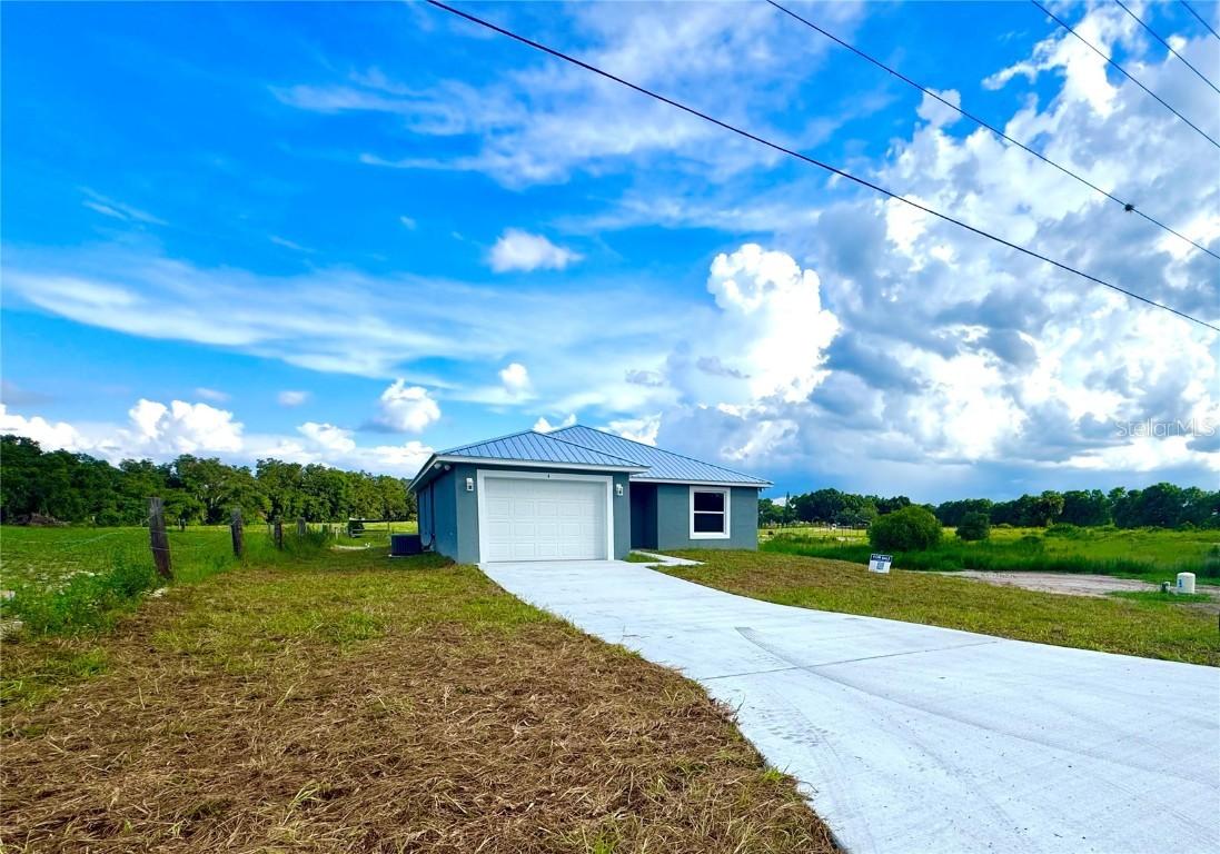 4 Blue Jordan Rd., Frostproof, FL 33843