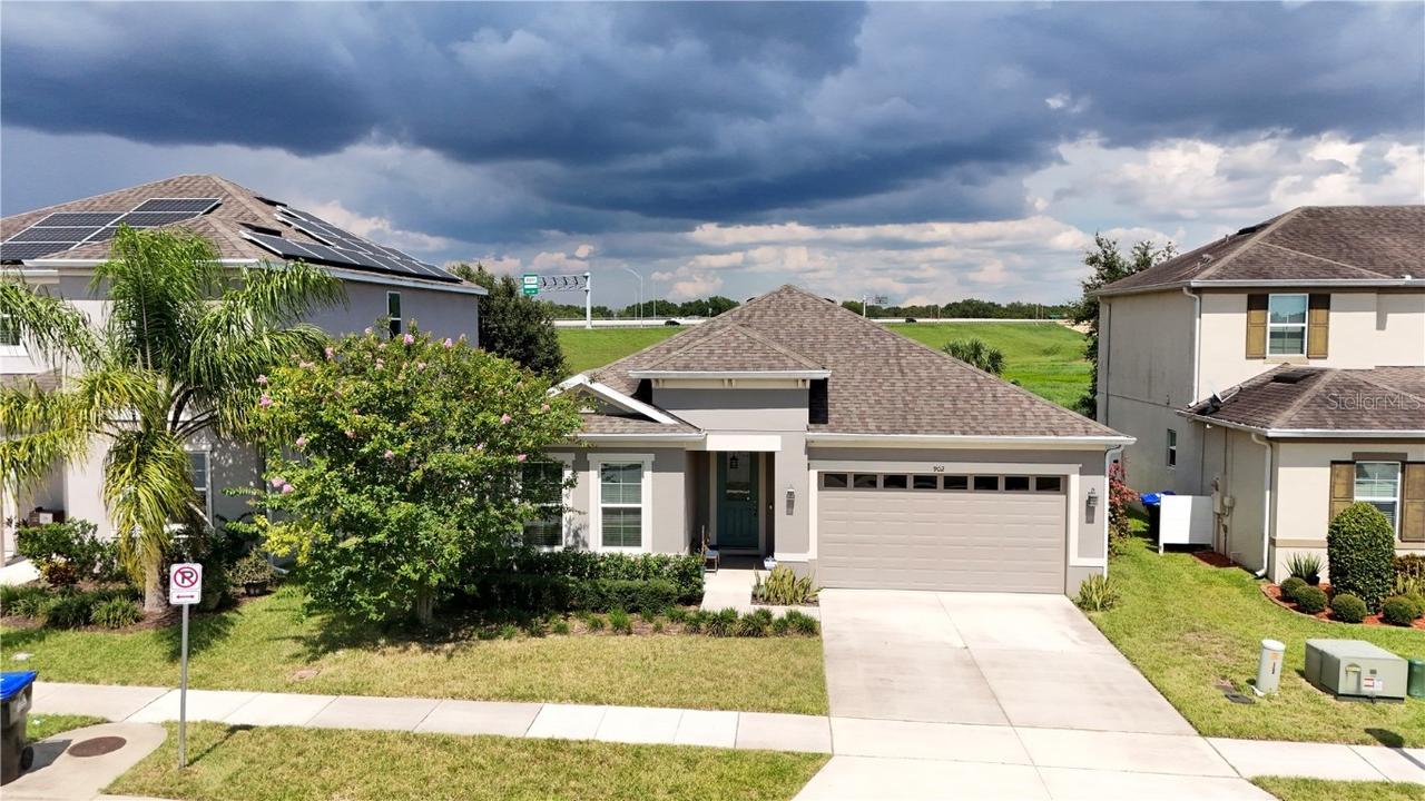 902 Grand Hilltop Dr., Apopka, FL 32703