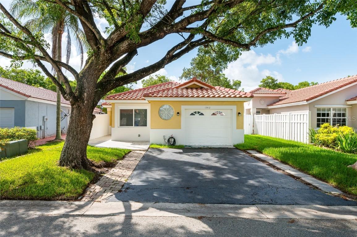 13412 NW 5th Ct., Plantation, FL 33325