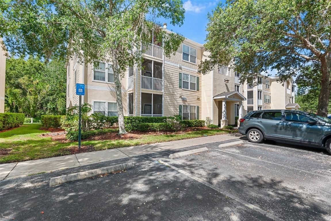 18107 Bridle Club Dr., Tampa, FL 33647
