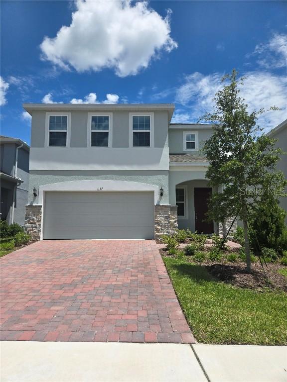1137 Blue Garden Dr., Deland, FL 32720