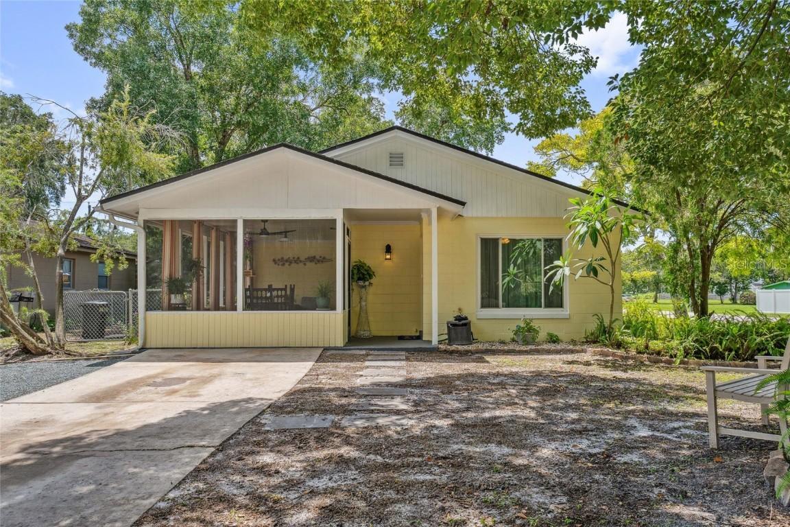 2440 Grandview Ave., Sanford, FL 32771