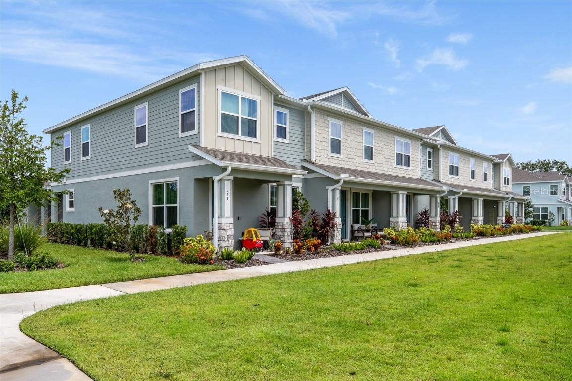 627 Dogfish Ln., Debary, FL 32713