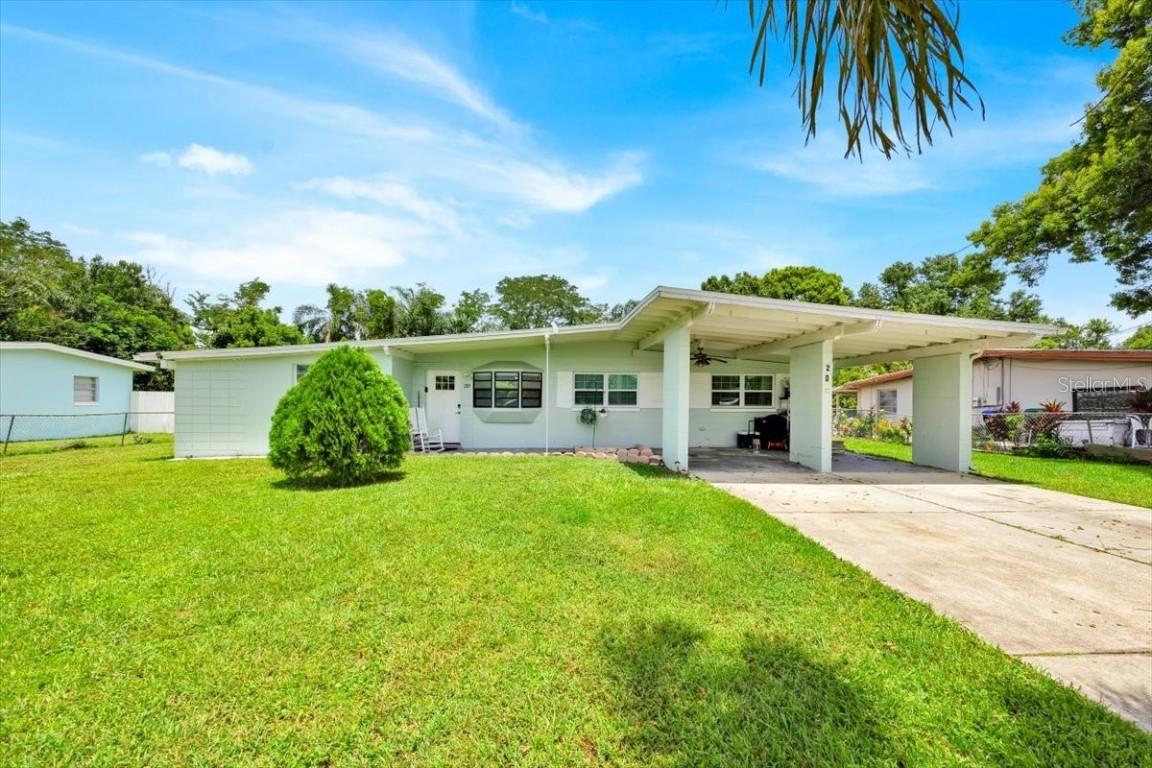201 W Pierce Ave., Orlando, FL 32809