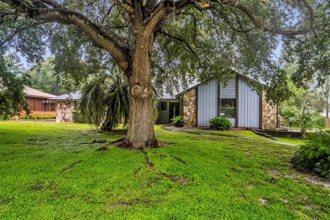 581 Terrace Dr., Oviedo, FL 32765