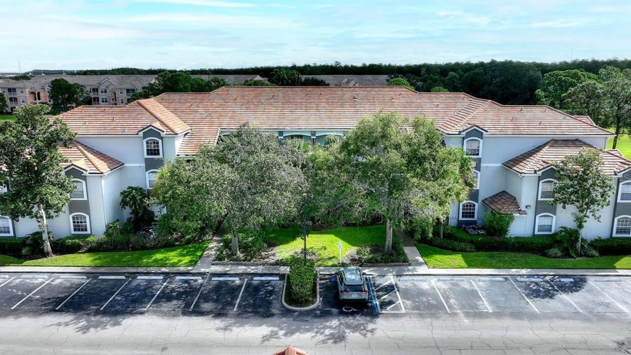 14037 Fairway Island Dr. #233, Orlando, FL 32837