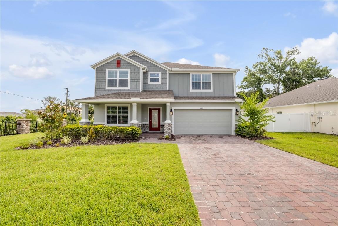 2211 Elegant Manor Cir., Edgewater, FL 32141
