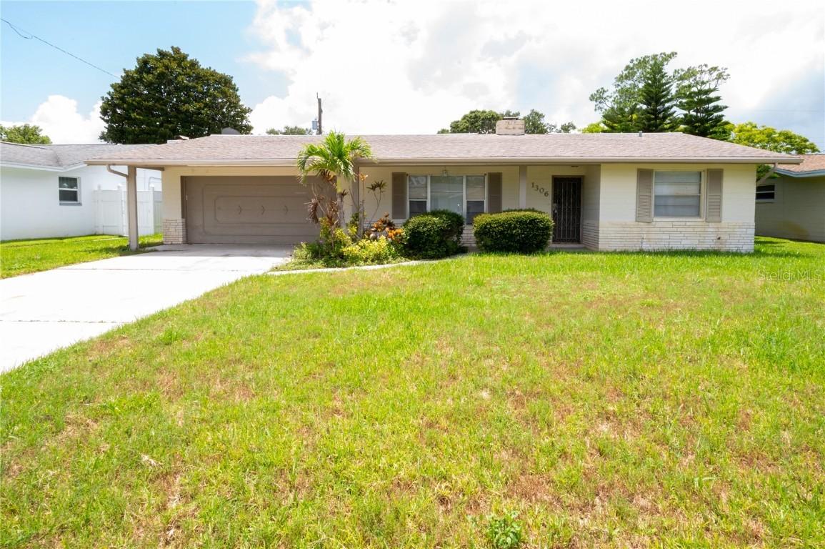 1306 Golfview Dr., Daytona Beach, FL 32114