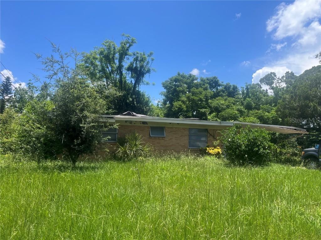 240 Westwood Ave., Winter Haven, FL 33880