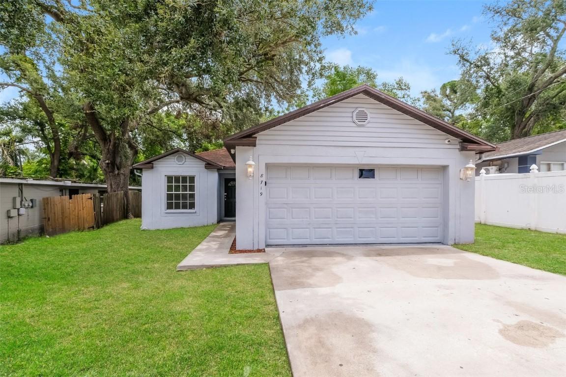 8719 N 48th St., Tampa, FL 33617