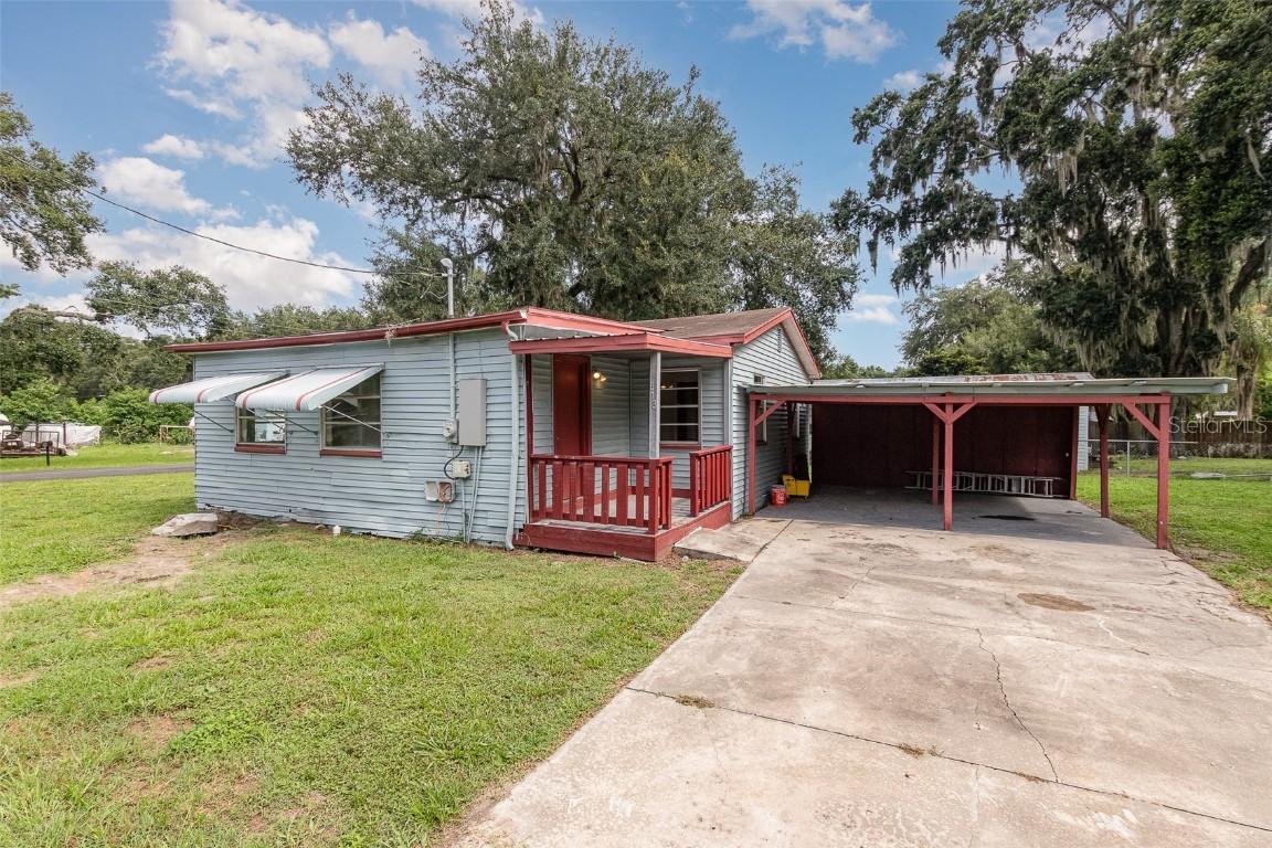 813 NW 5th St., Webster, FL 33597