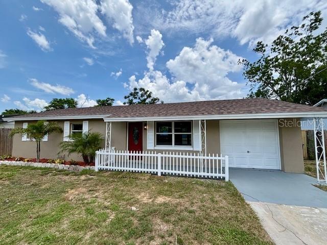 1013 Carefree Cove Dr., Winter Haven, FL 33881