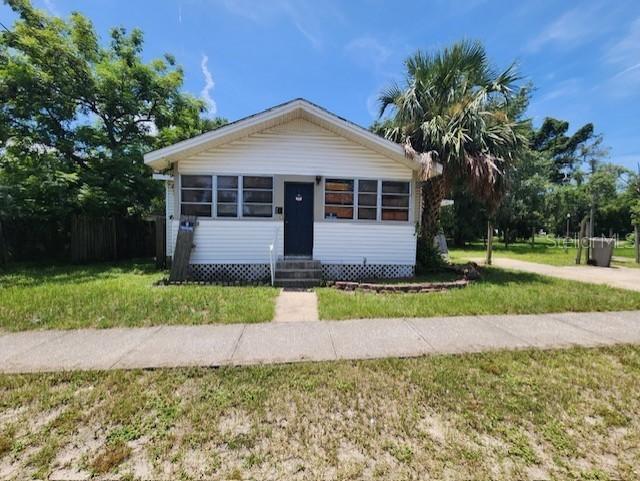 10 E 8th St., Apopka, FL 32703