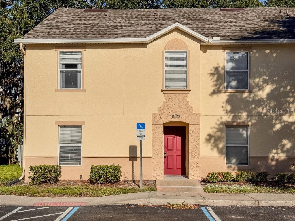 2756 Club Cortile Cir., Kissimmee, FL 34746