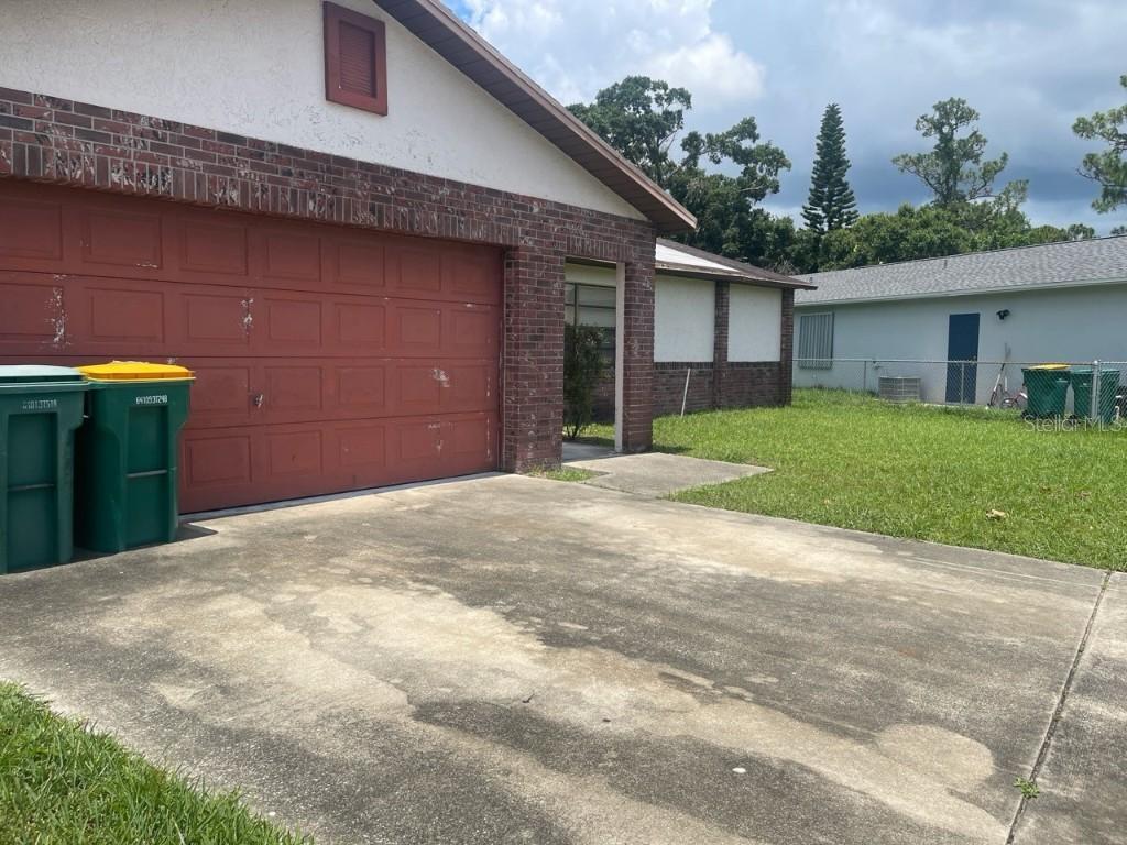 335 Cinnamon Lake Cir., Melbourne, FL 32901