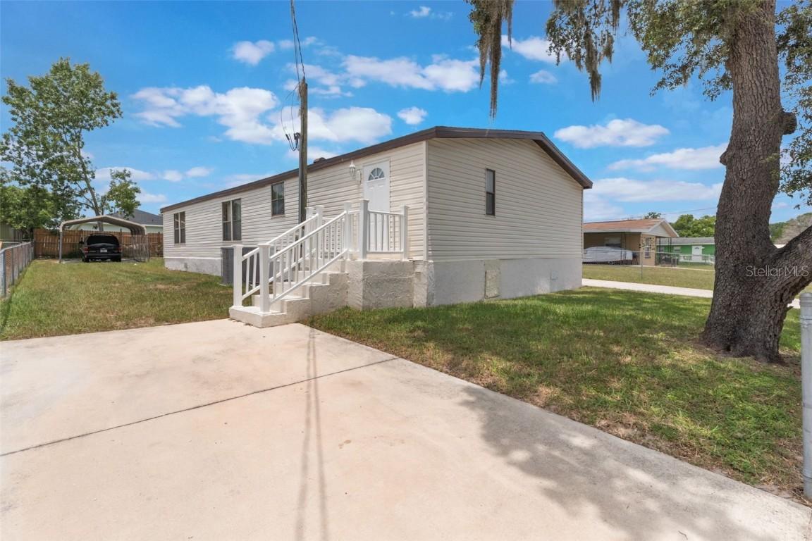 127 E Northside Dr., Lake Wales, FL 33853