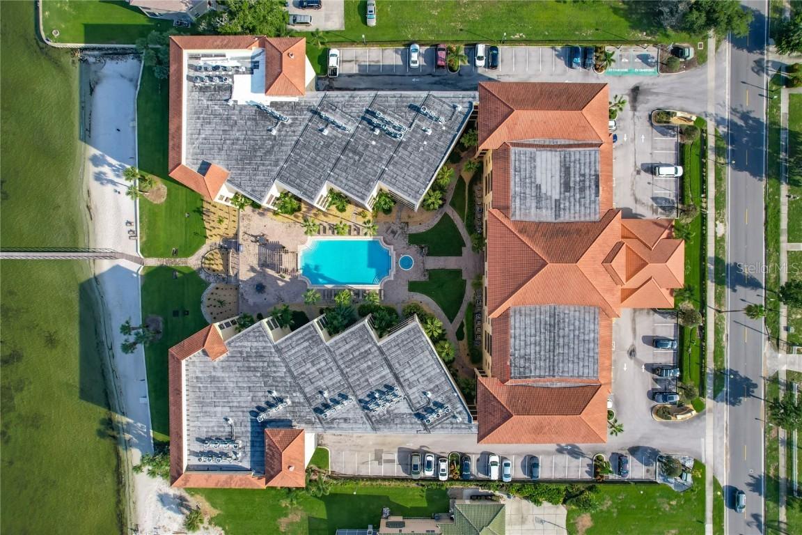 2351 Lakeview Dr. #205, Sebring, FL 33870