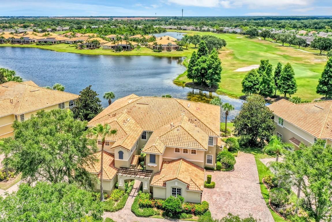 1420 Emerald Dunes Dr. #7, Sun City Center, FL 33573