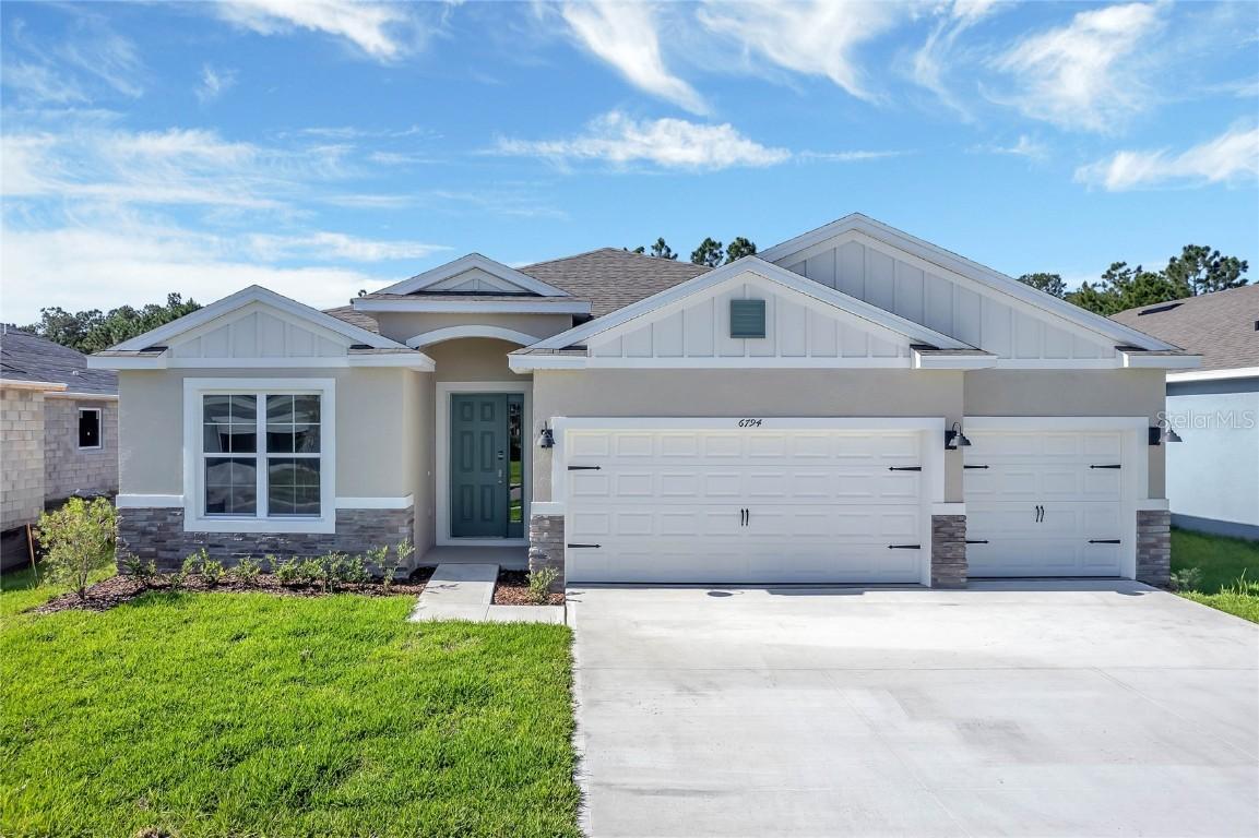2001 Walnut Creek Dr., Kissimmee, FL 34744