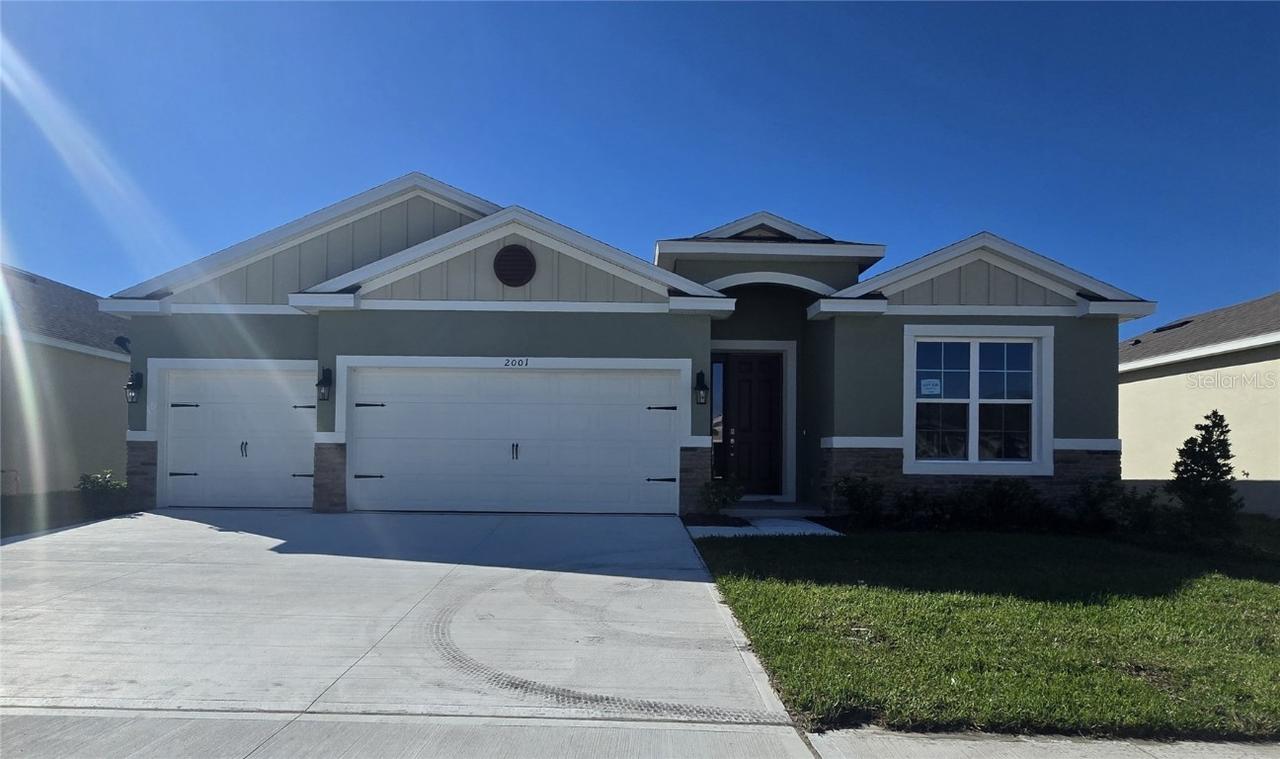 2001 Walnut Creek Dr., Kissimmee, FL 34744