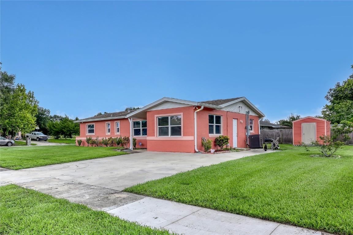 2013 Glendale Blvd., Mims, FL 32754