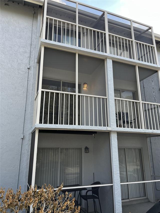 121 Oyster Bay Cir. #220, Altamonte Springs, FL 32701