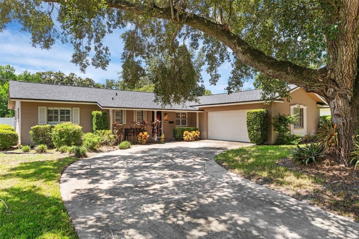 2774 Banchory Rd., Winter Park, FL 32792