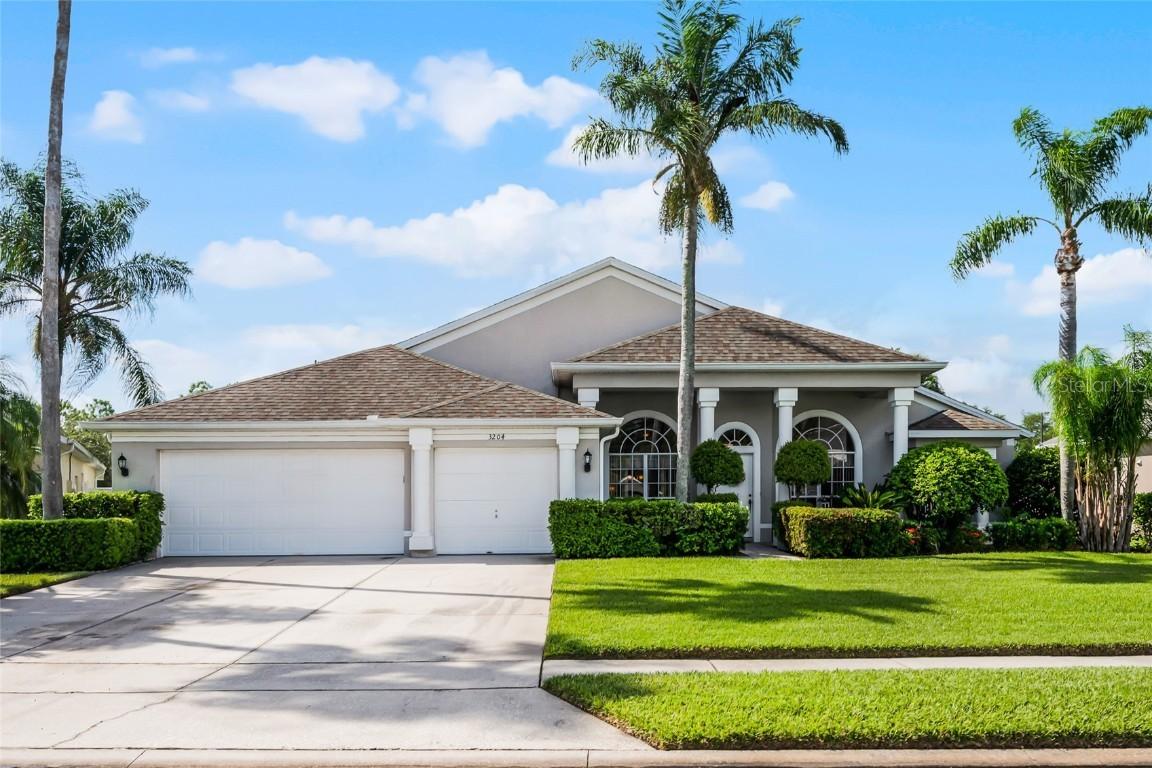 3204 Hawks Ridge Point, Kissimmee, FL 34741