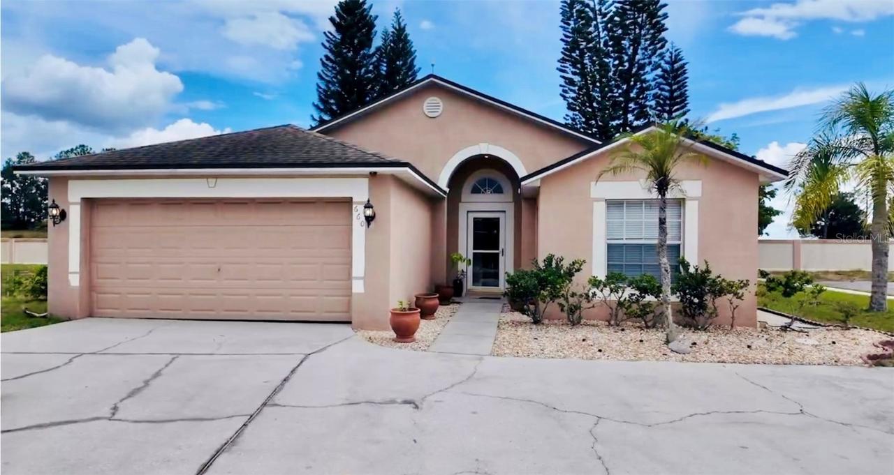 660 Symphony Pl., Davenport, FL 33896