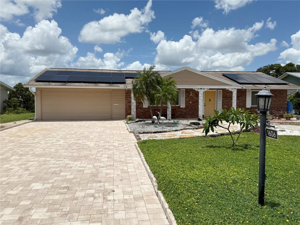1606 N Pebble Beach Blvd., Sun City Center, FL 33573