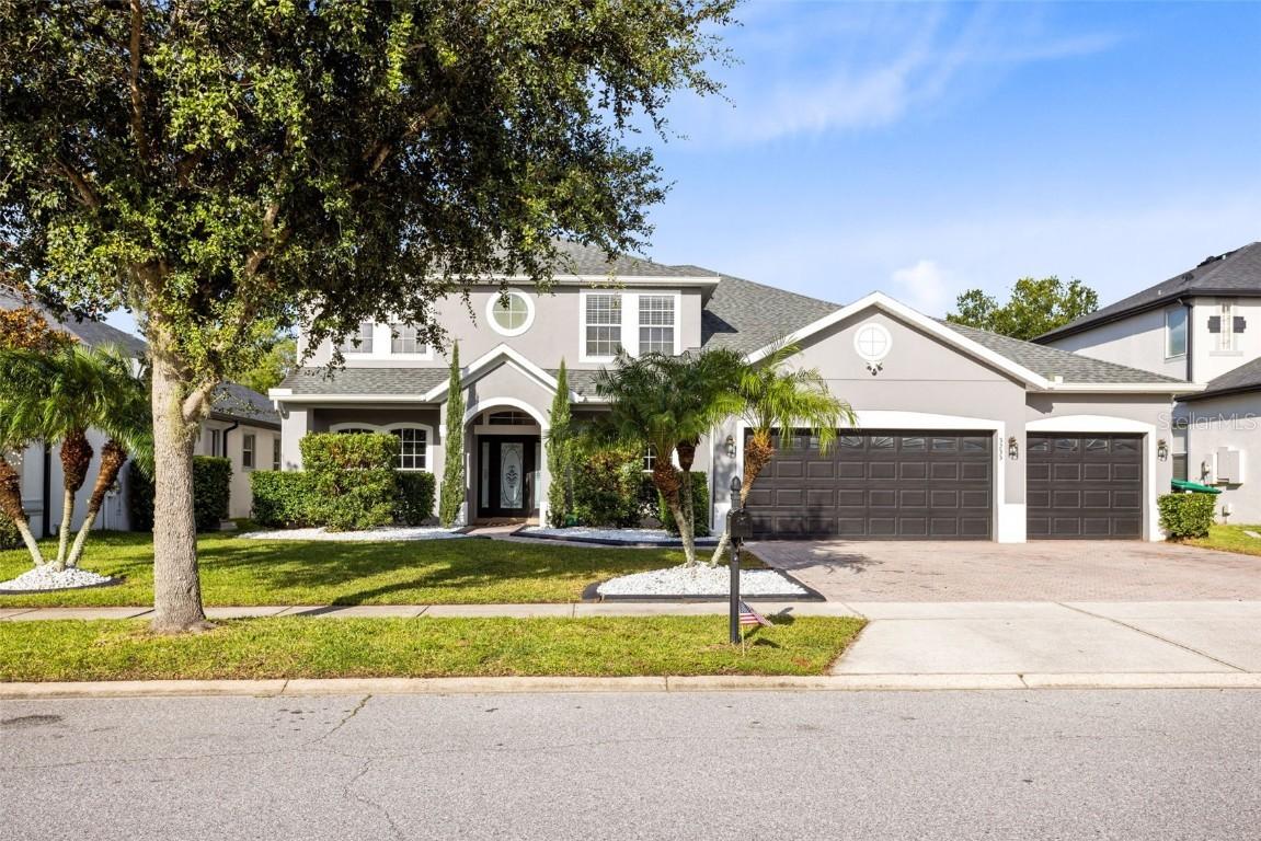 3233 Curving Oaks Way, Orlando, FL 32820