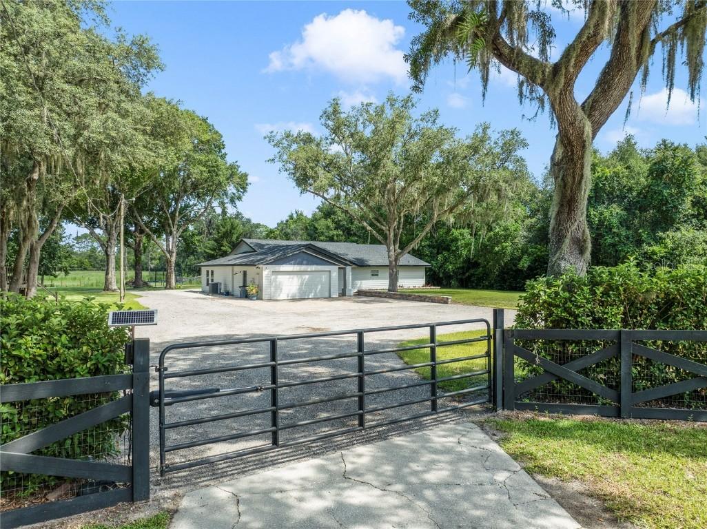 3428 N County Road 426 Pl., Geneva, FL 32732