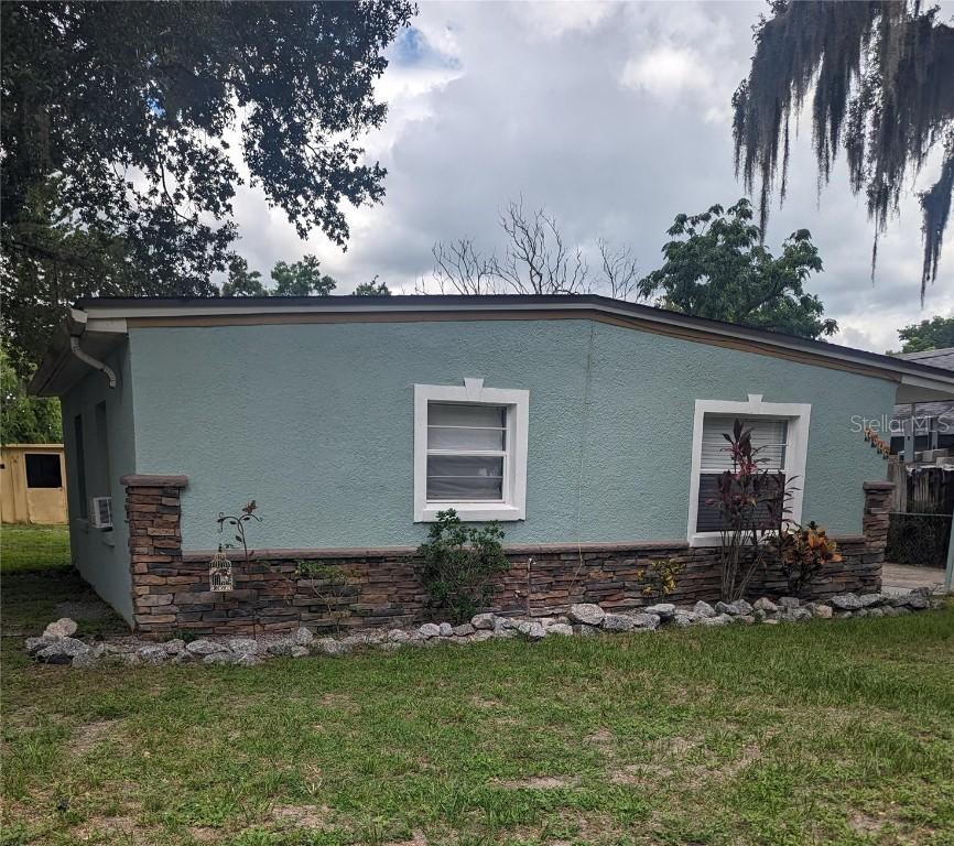 1014 Geraldine St., Haines City, FL 33844