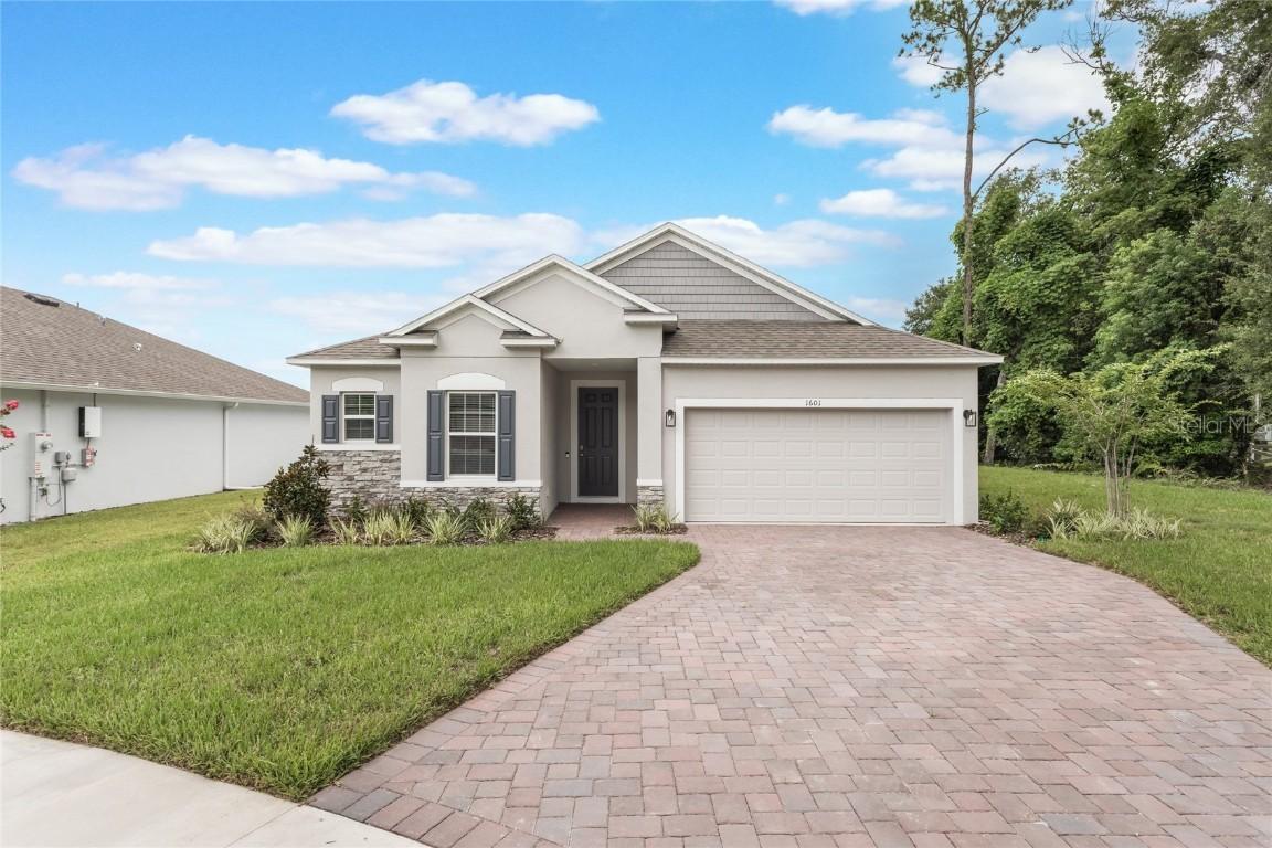 1601 Andover Ridge Dr., Deland, FL 32720