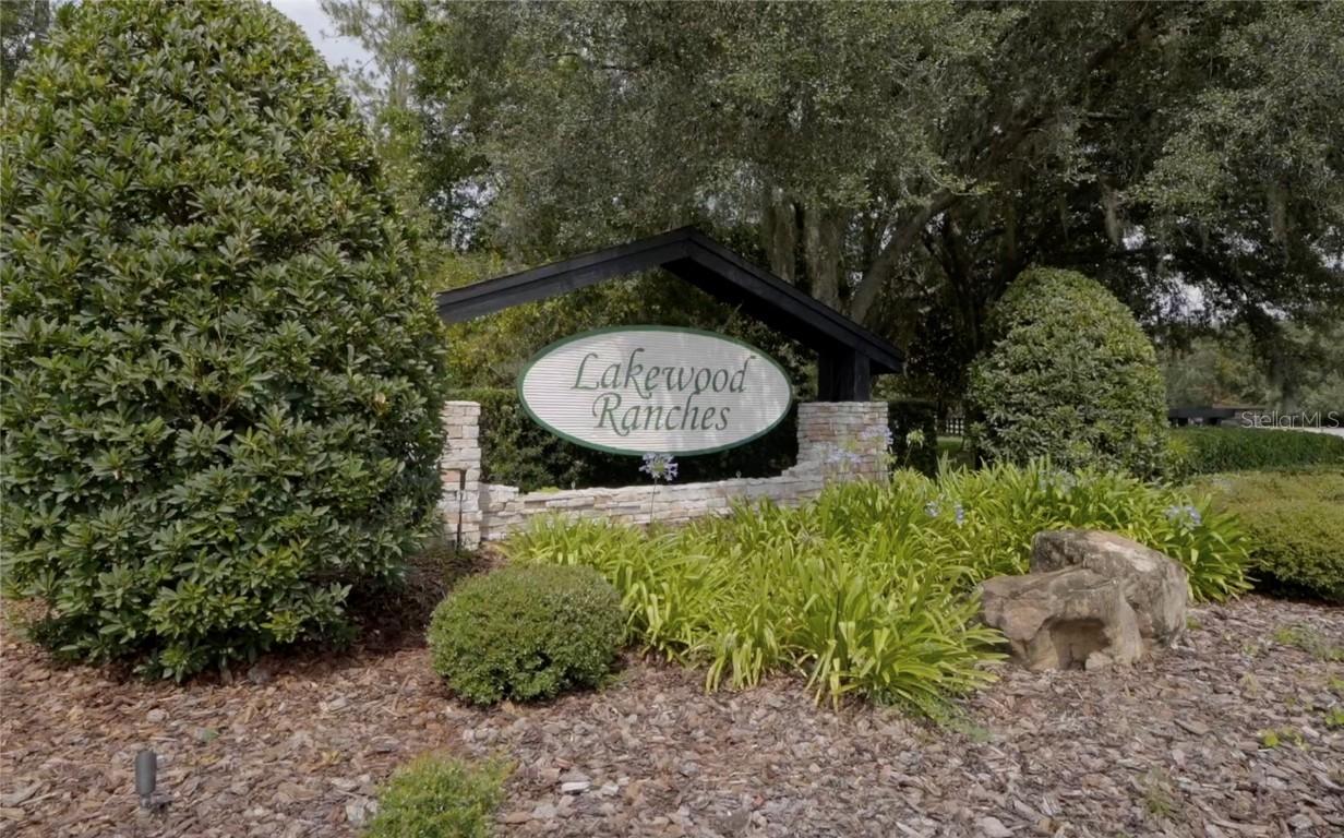 24148 Deep Springs Loop, Eustis, FL 32736