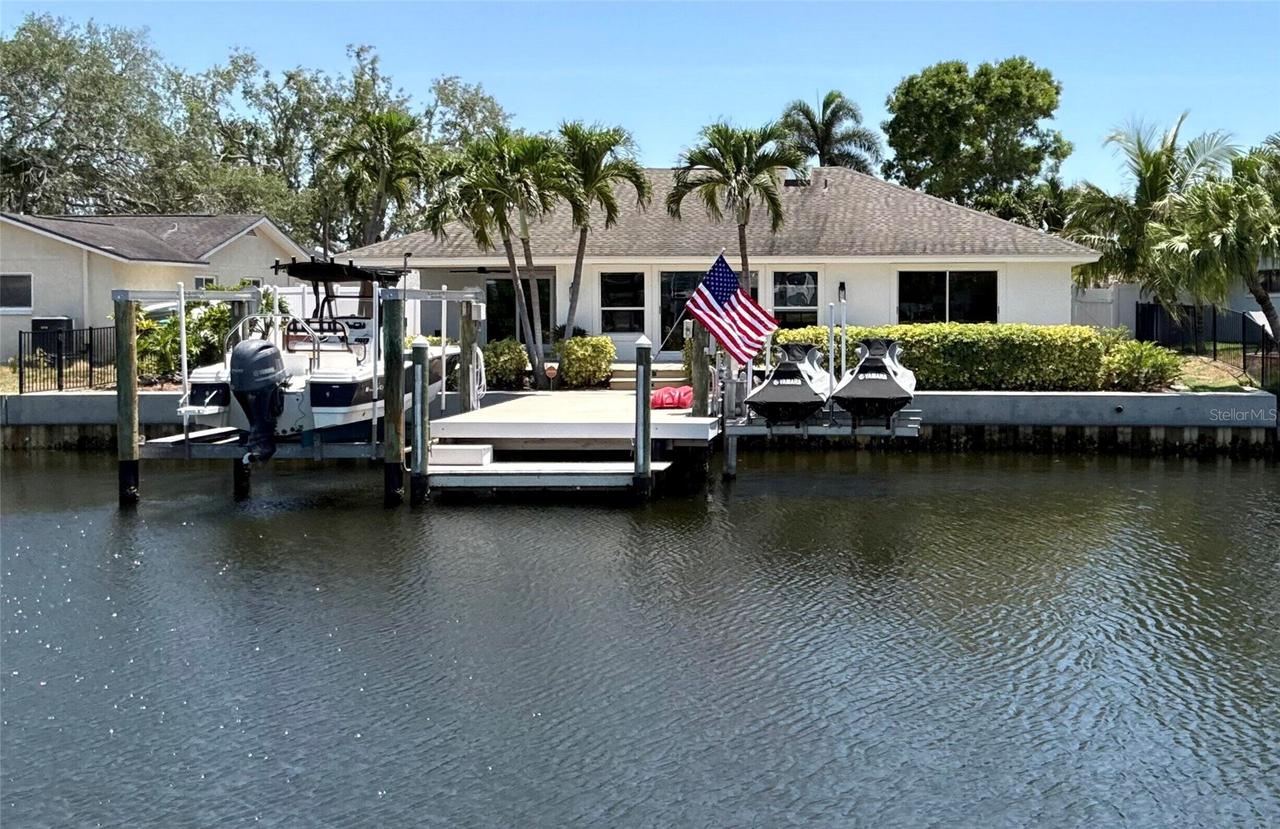 1357 52nd Ave., St Petersburg, FL 33703