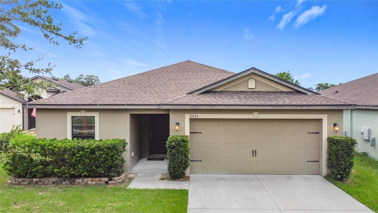 2533 Bracknell Forest Tr., Tavares, FL 32778