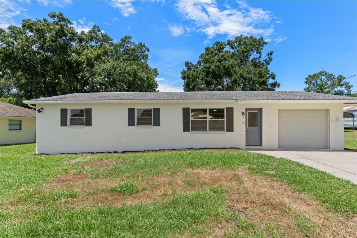 719 S Apopka Ave., Inverness, FL 34452
