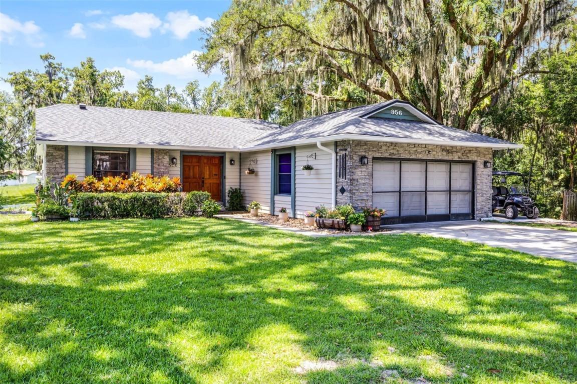 956 Glenview Cir., Winter Garden, FL 34787