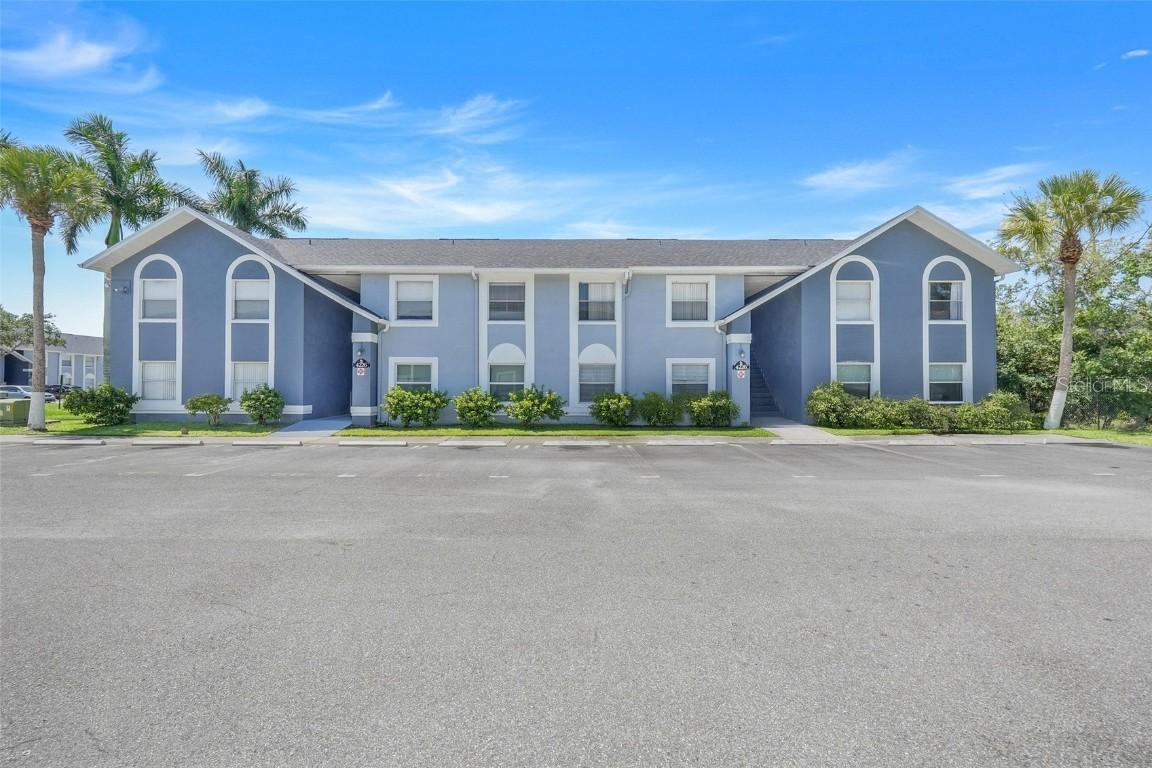 4226 Pershing Pointe Pl. #5, Orlando, FL 32822