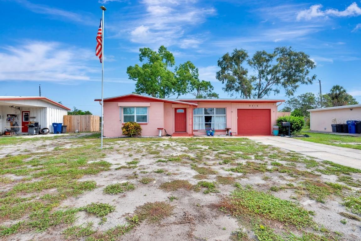 2815 Florida Blvd., Bradenton, FL 34207