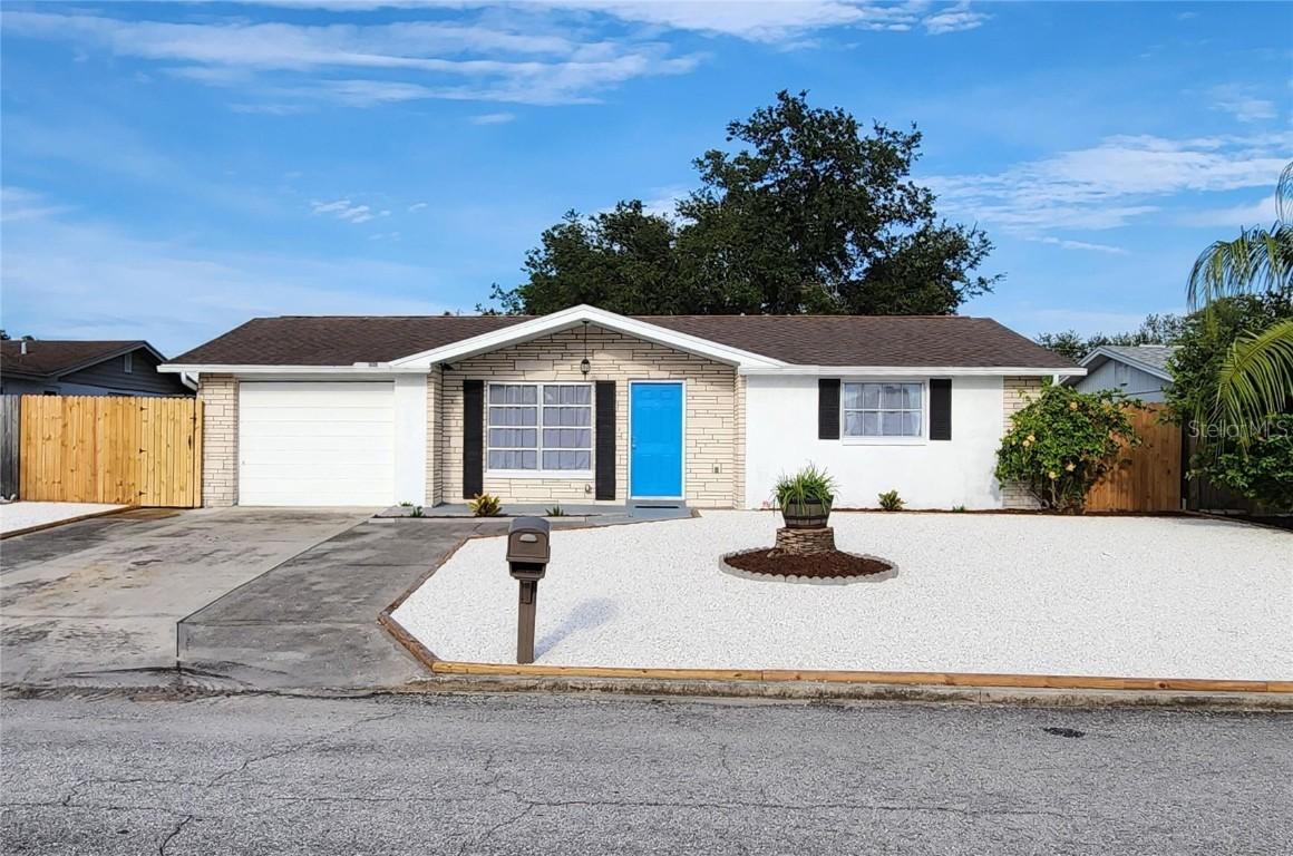 11120 White Oak Ln., Port Richey, FL 34668