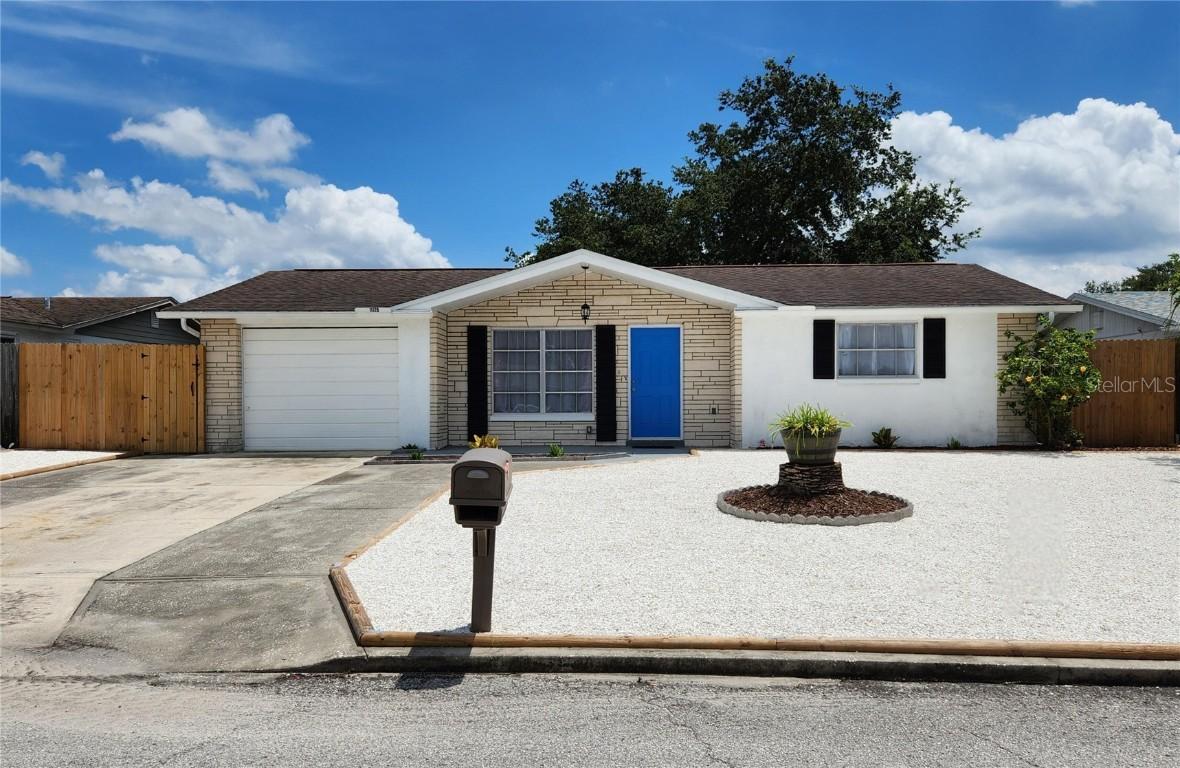 11120 White Oak Ln., Port Richey, FL 34668